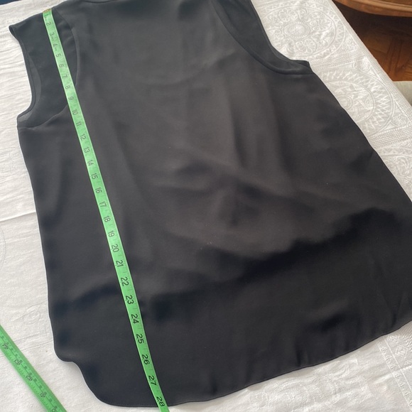 BCBG sleeveless blouse. Layered drape fabric with attached tank top. Size Medium - Picture 10 of 11